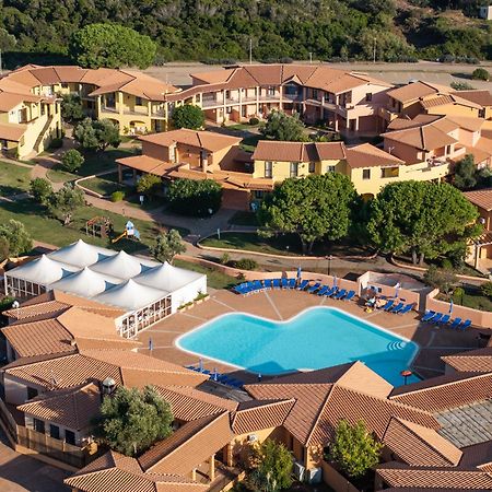 Residence Baia Dei Mirti Vignola Mare Eksteriør billede
