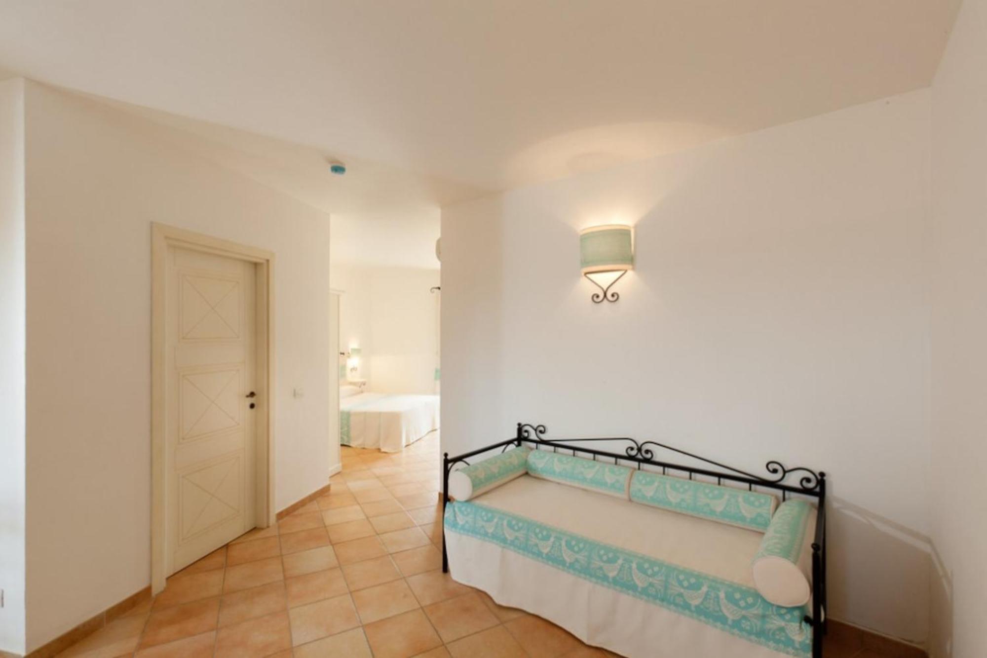 Residence Baia Dei Mirti Vignola Mare Eksteriør billede