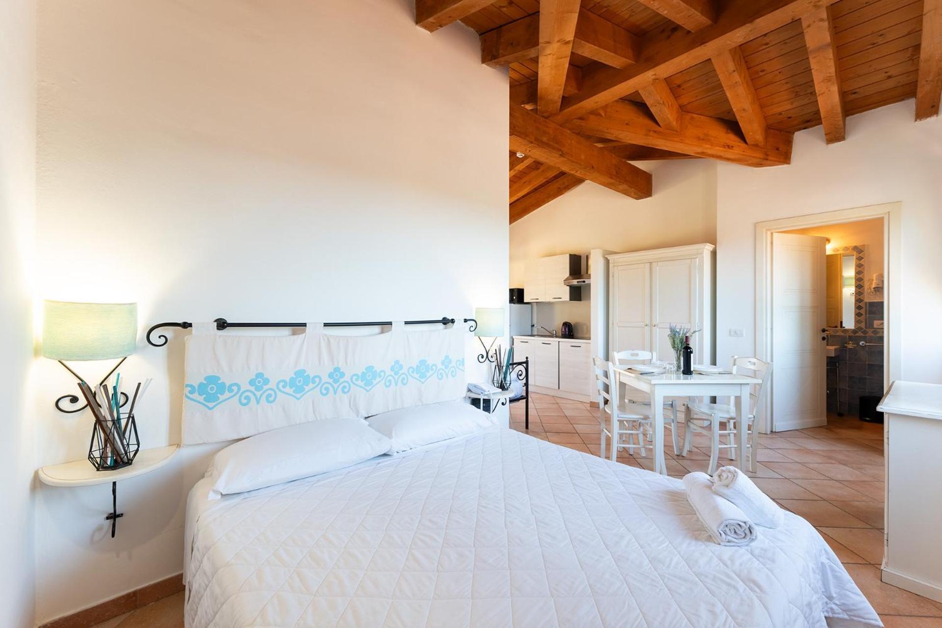 Residence Baia Dei Mirti Vignola Mare Eksteriør billede