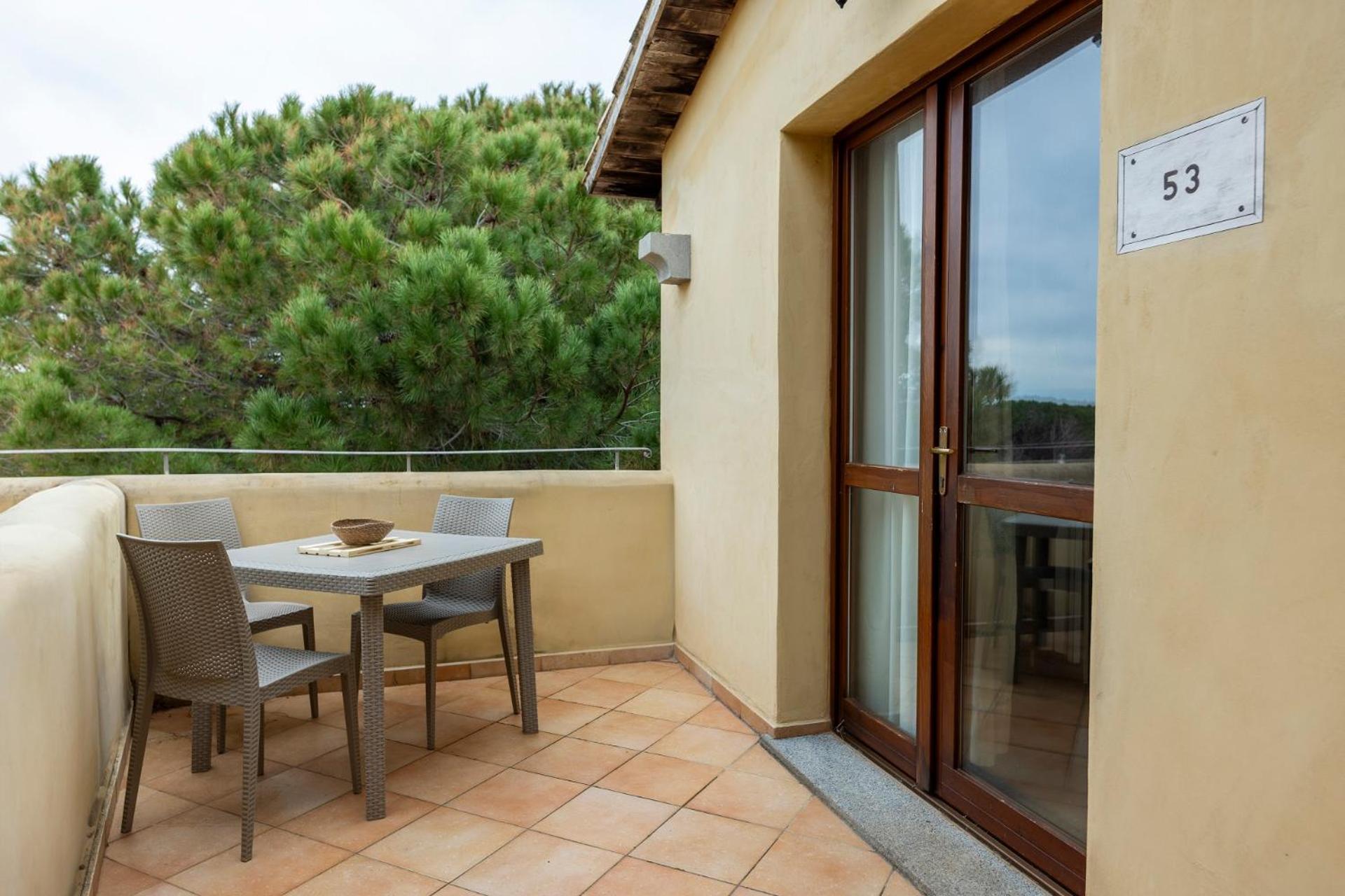 Residence Baia Dei Mirti Vignola Mare Eksteriør billede