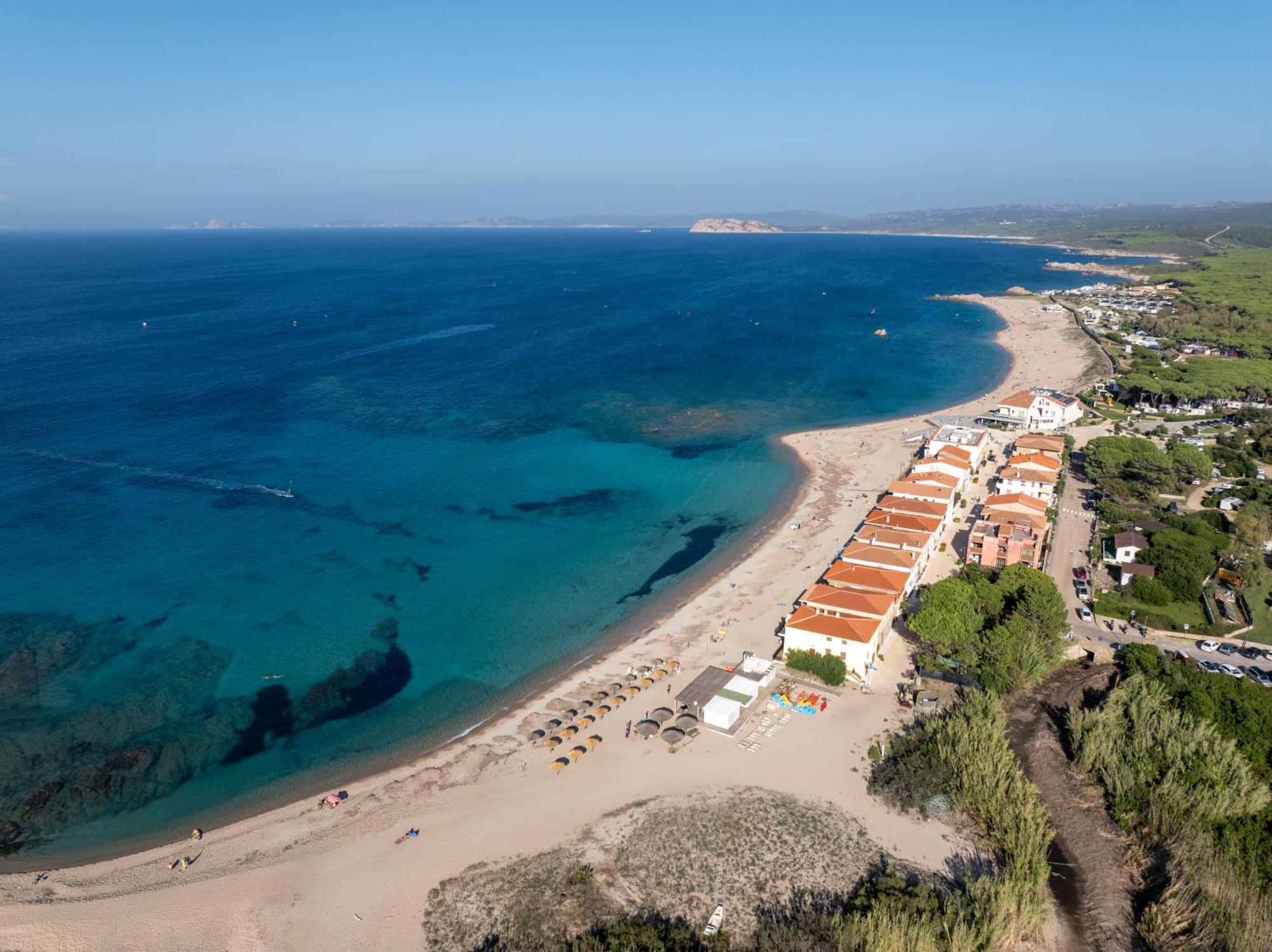 Residence Baia Dei Mirti Vignola Mare Eksteriør billede