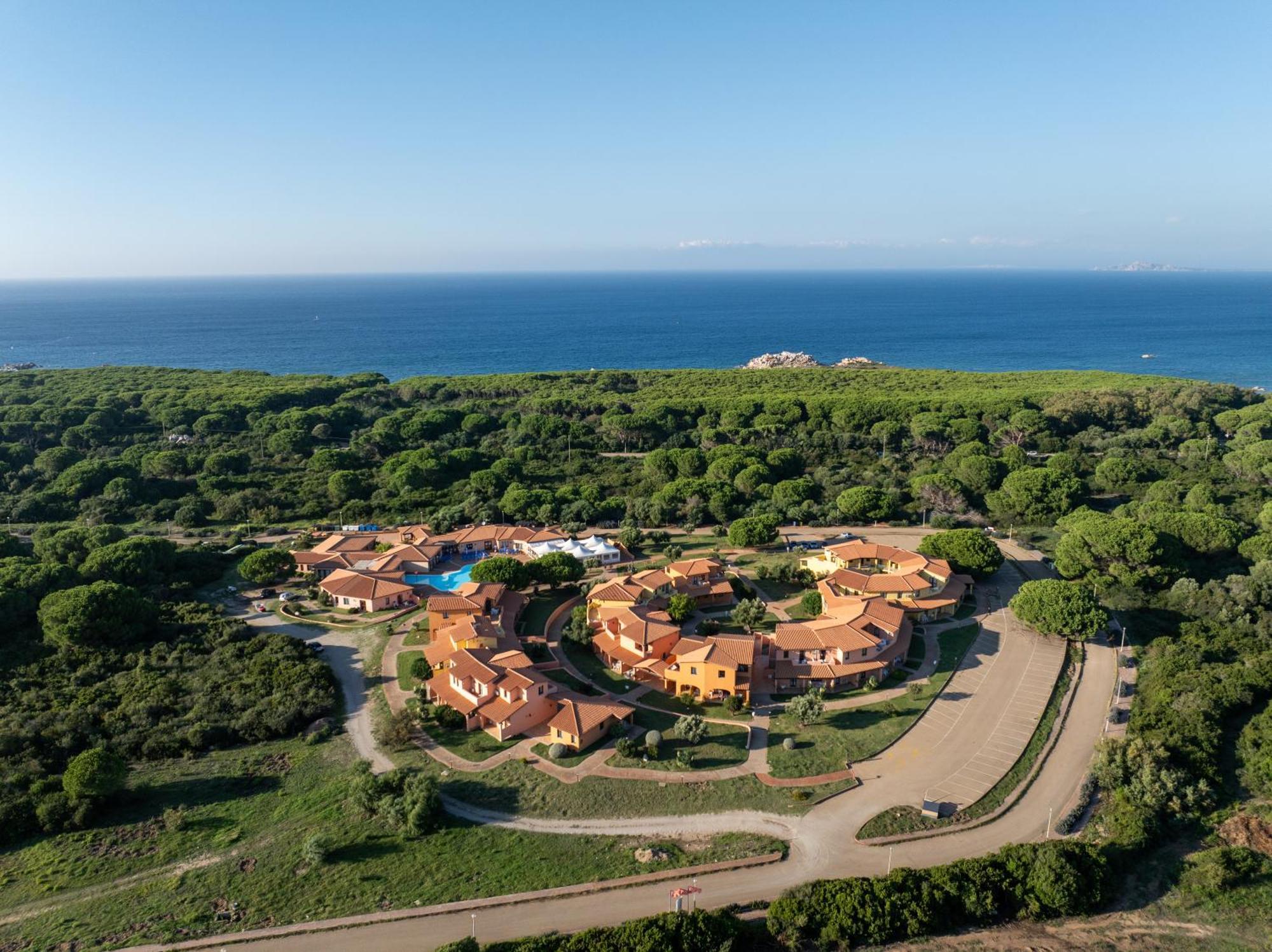 Residence Baia Dei Mirti Vignola Mare Eksteriør billede